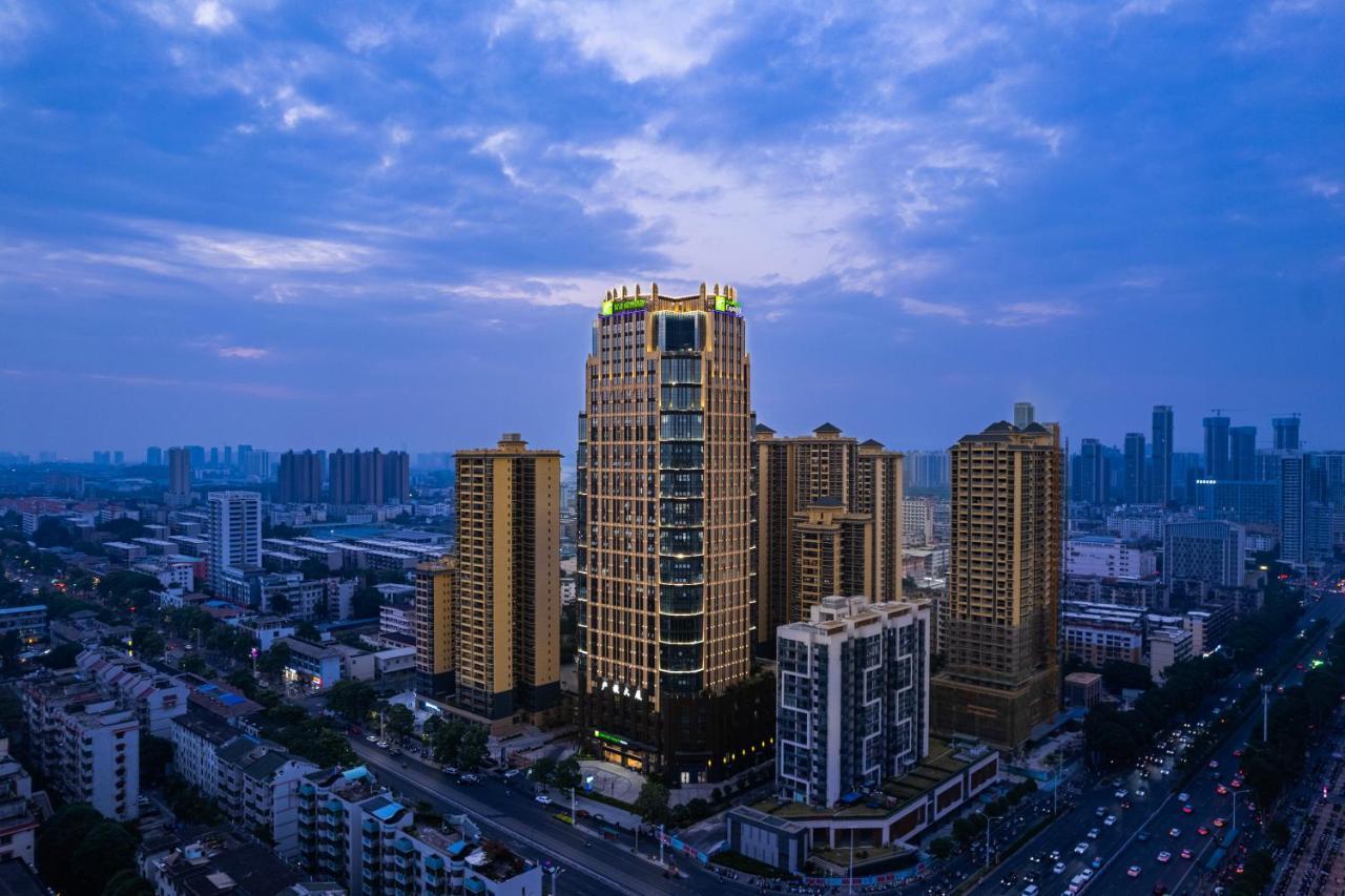 Holiday Inn Express Nanning Jiangnan By Ihg Esterno foto